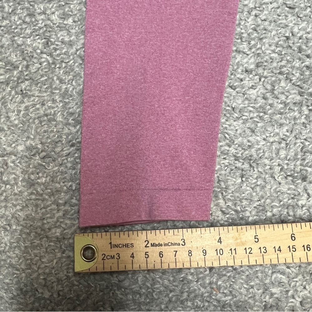 NVGTN Leggings Womens Small pink Booty contour seamless Cropped Workout Gym - Picture 3 of 9